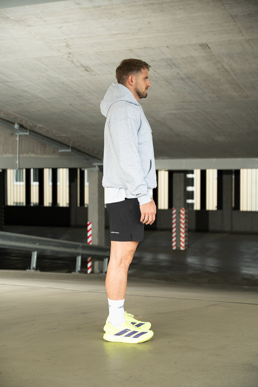 ATHLÉ HOODIE - STONE GREY